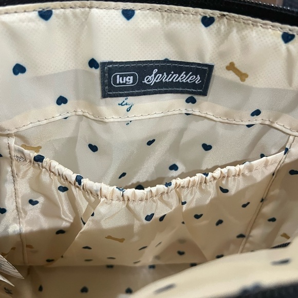 NWT lug sprinkler crossbody bag Paws Black Quilted - Picture 11 of 12